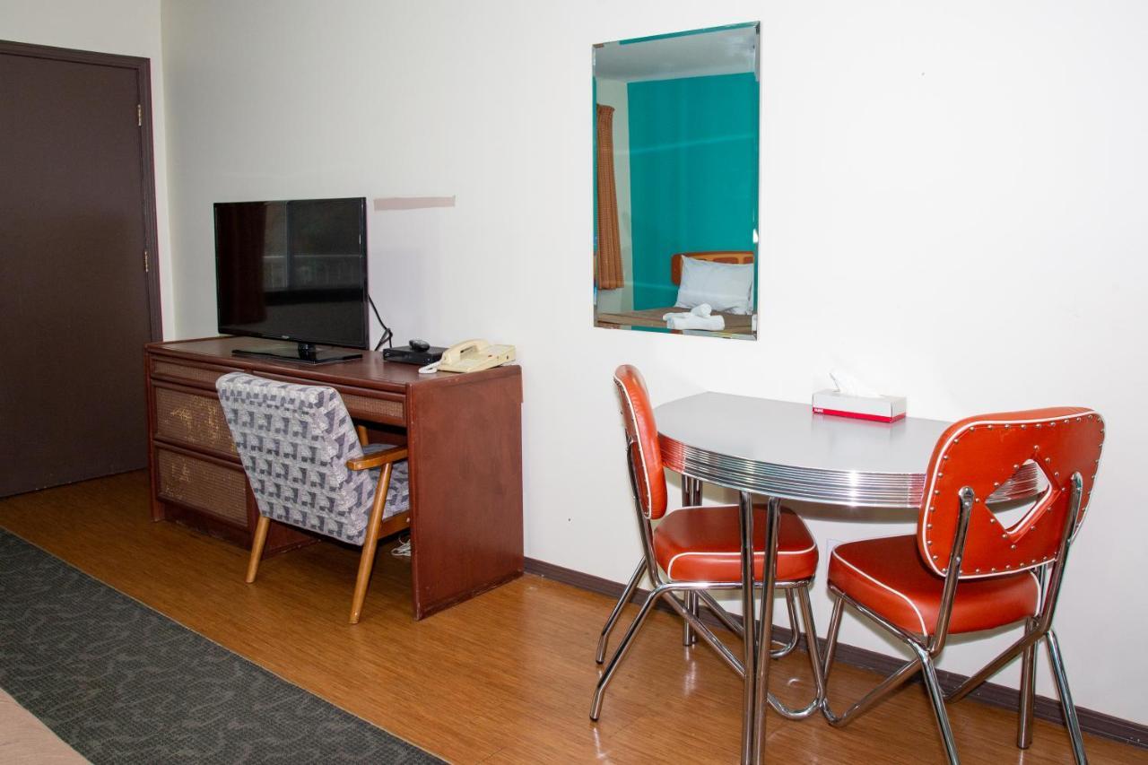 Bowmont Motel 2*