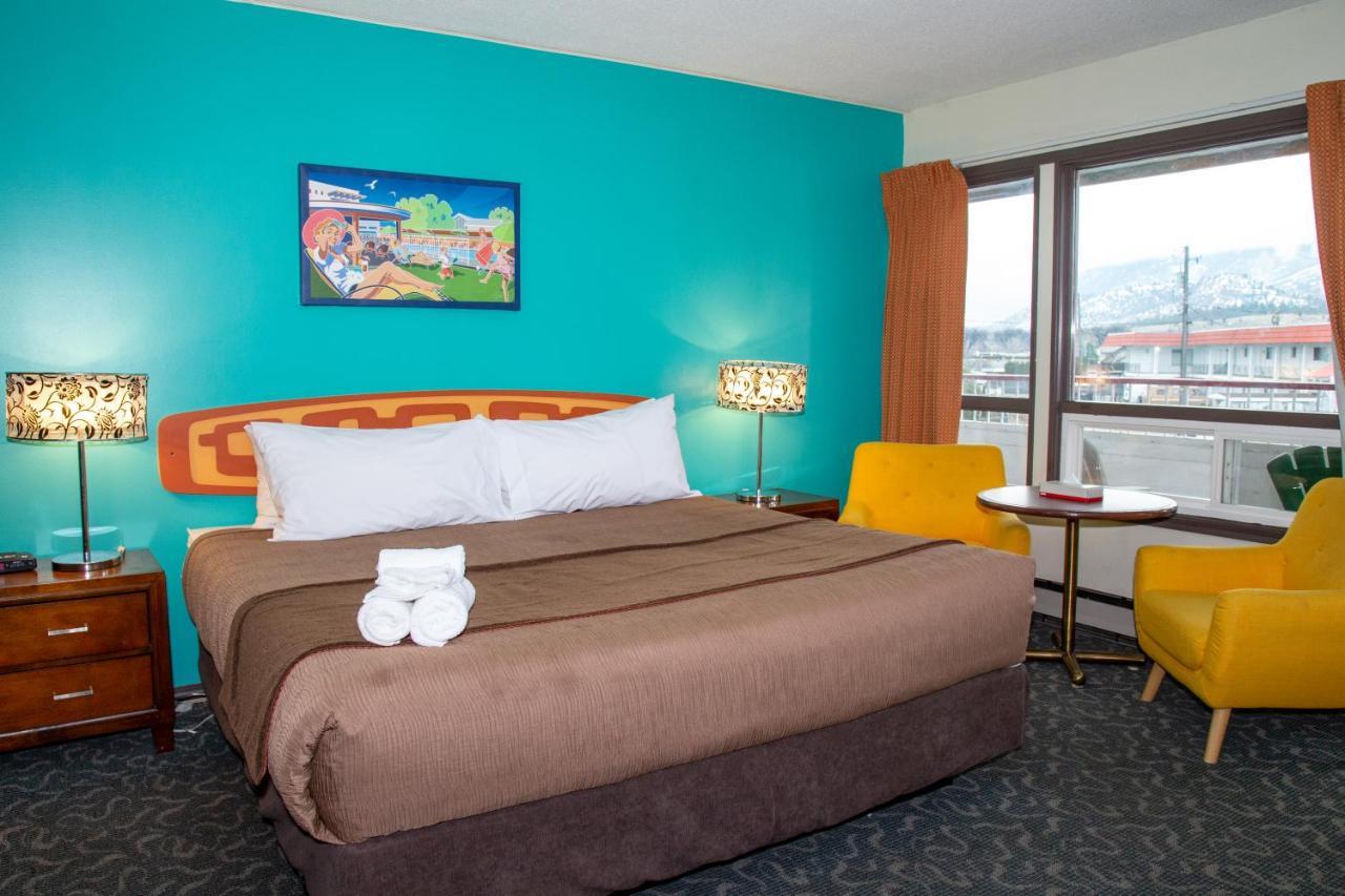 Bowmont Motel